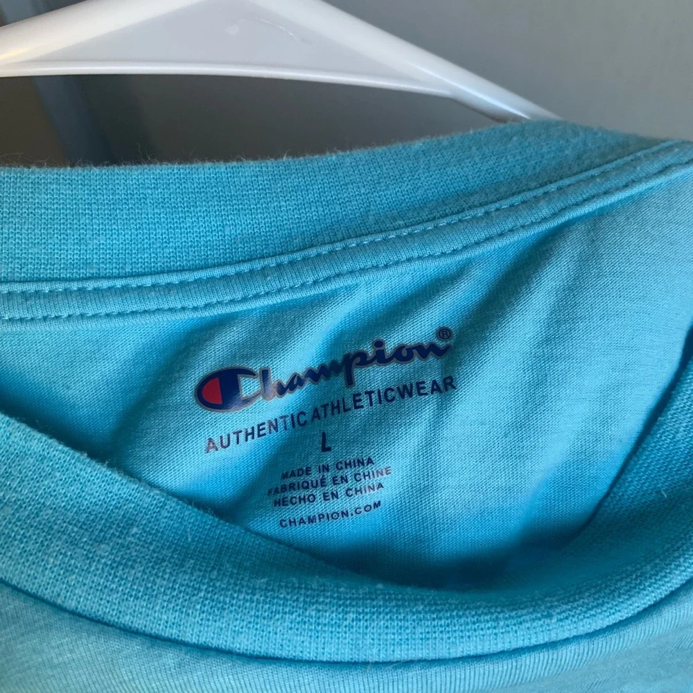 Champion light blue cropped t-shirt - Picture 3 of 3